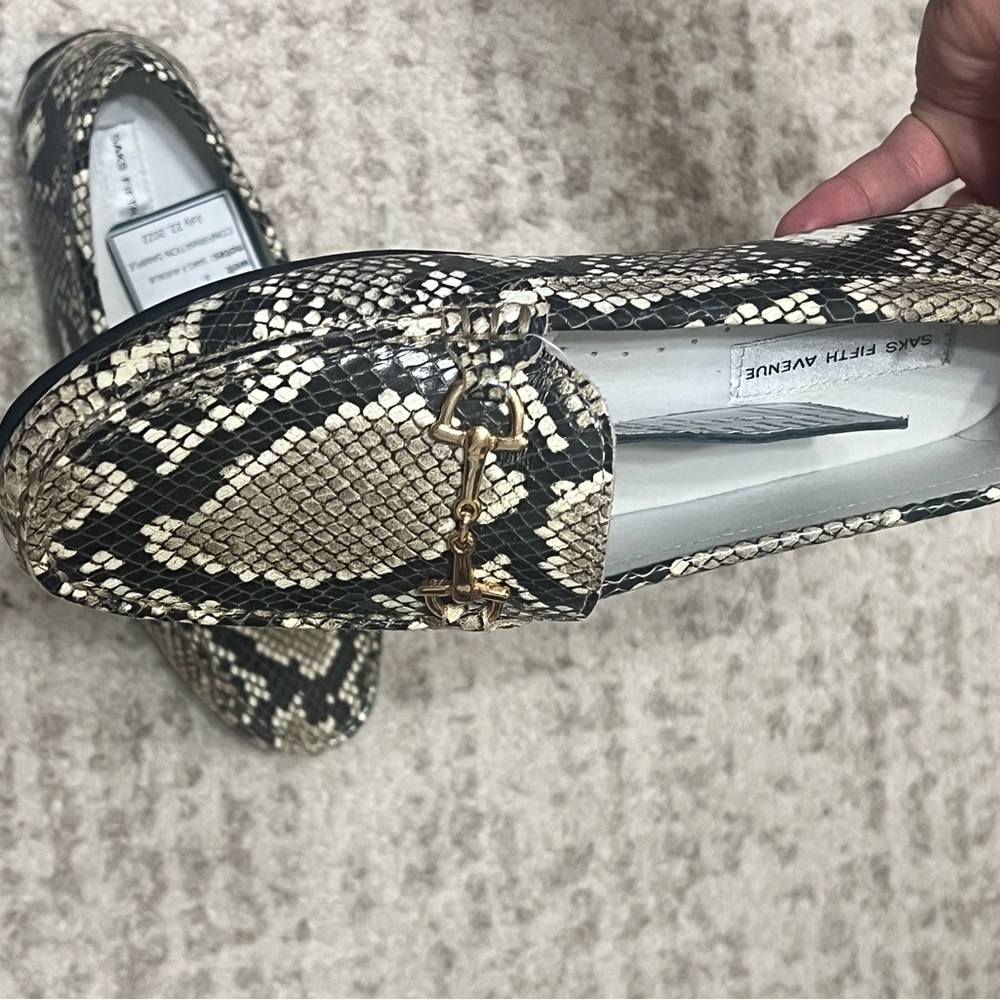 Saks fifth Avenue snake skin loafer